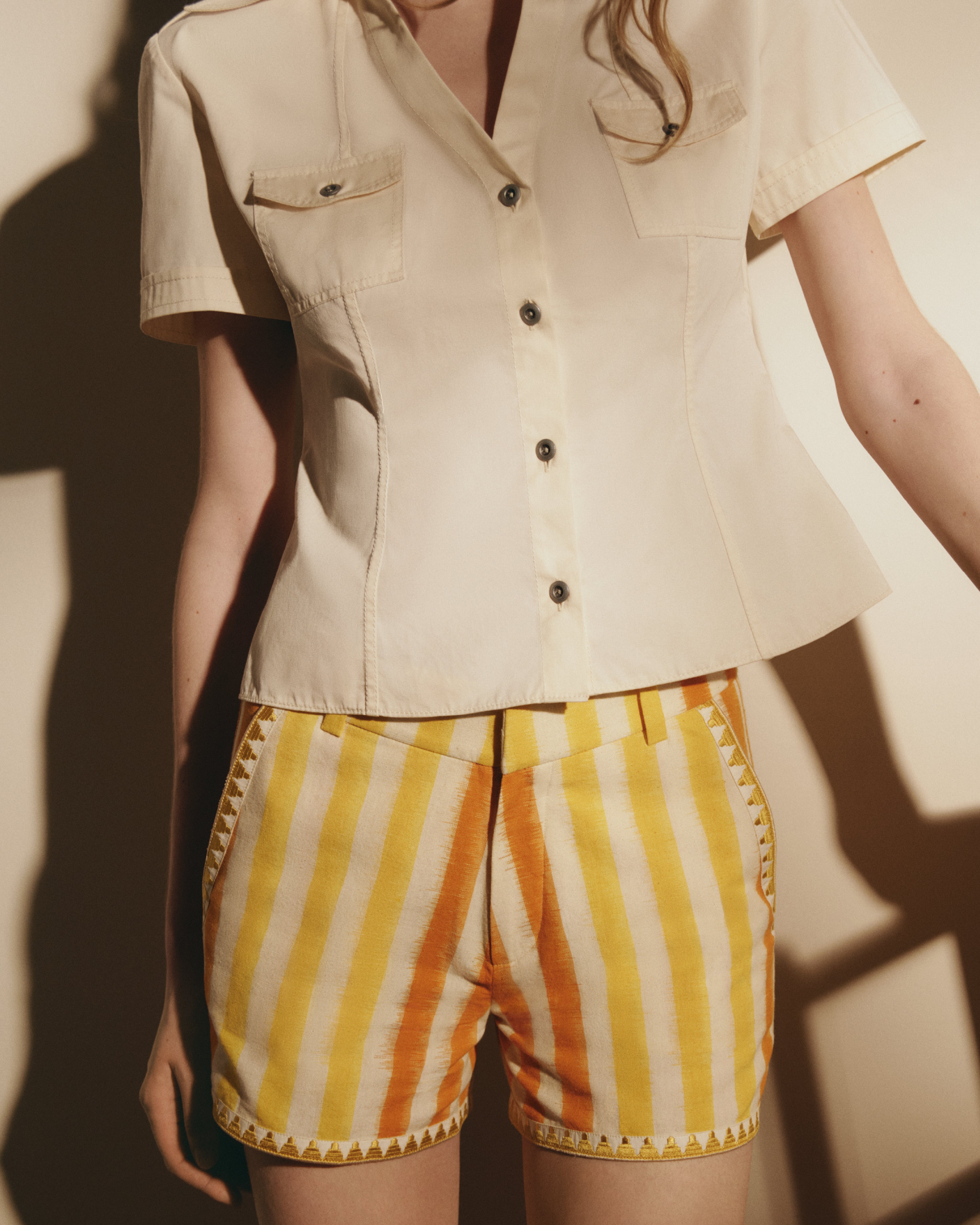 Shorts in Ikat Stripes