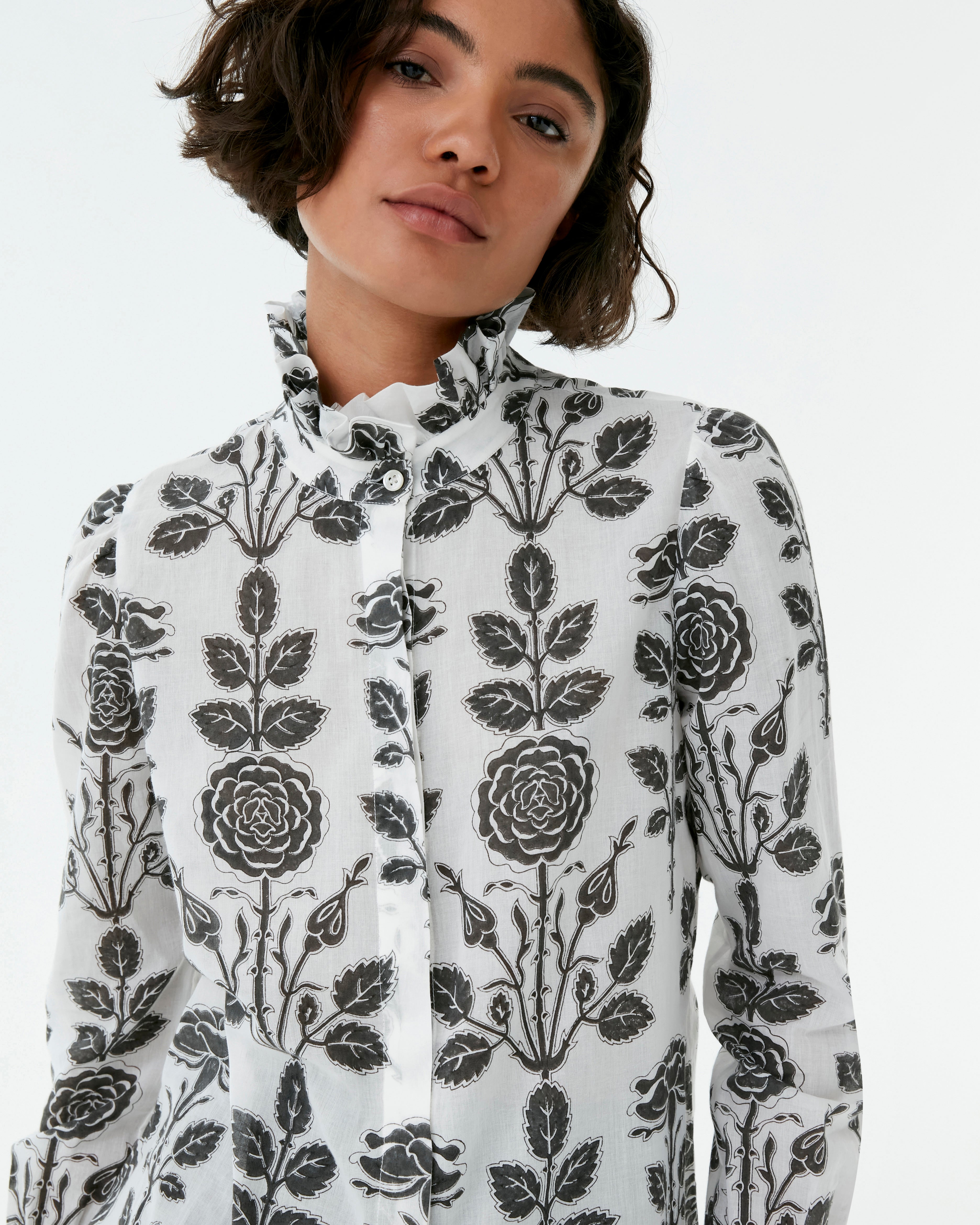Victoria Shirt in Black Rose Print