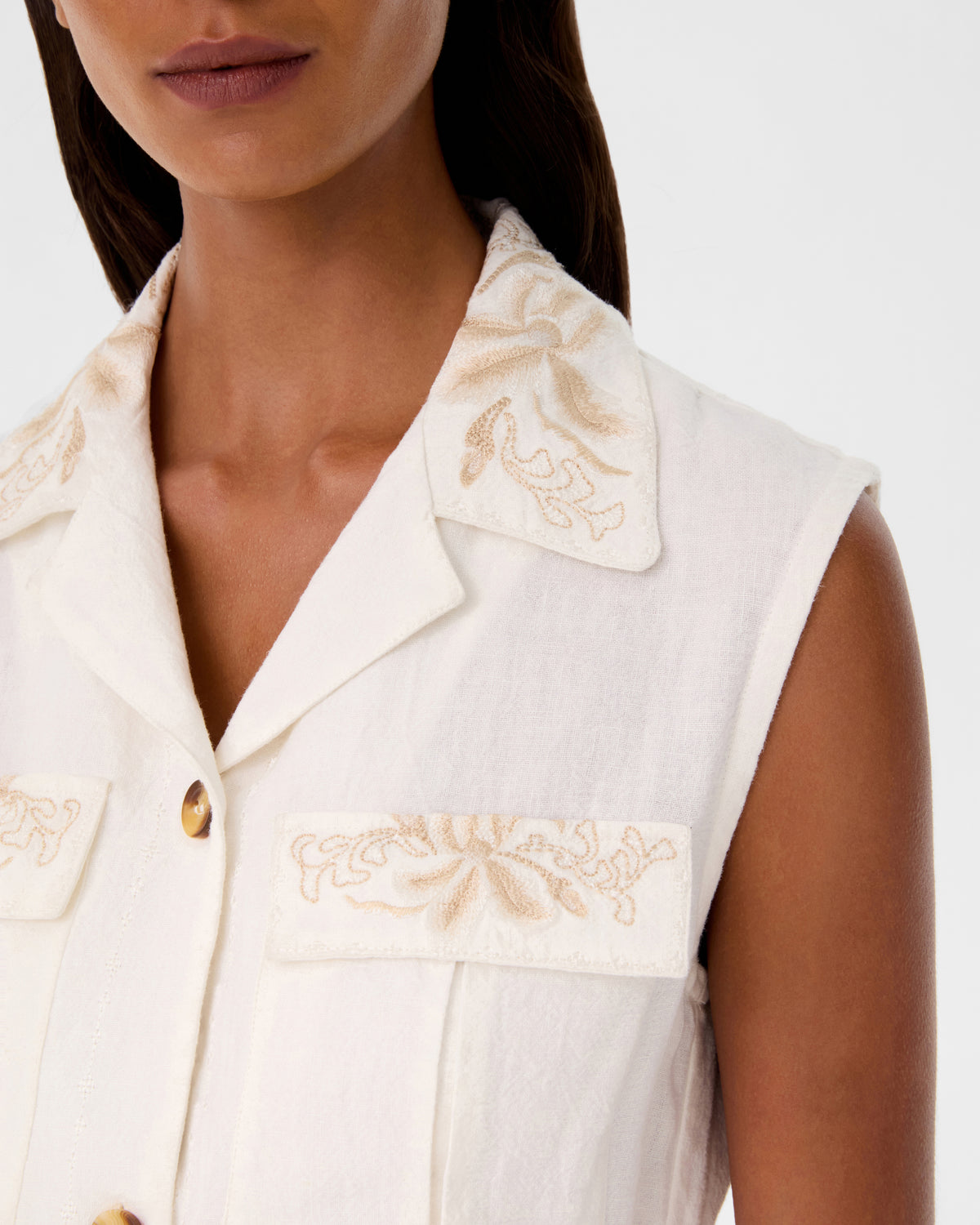 Dinda Vest with Sand Flowers Embroidery