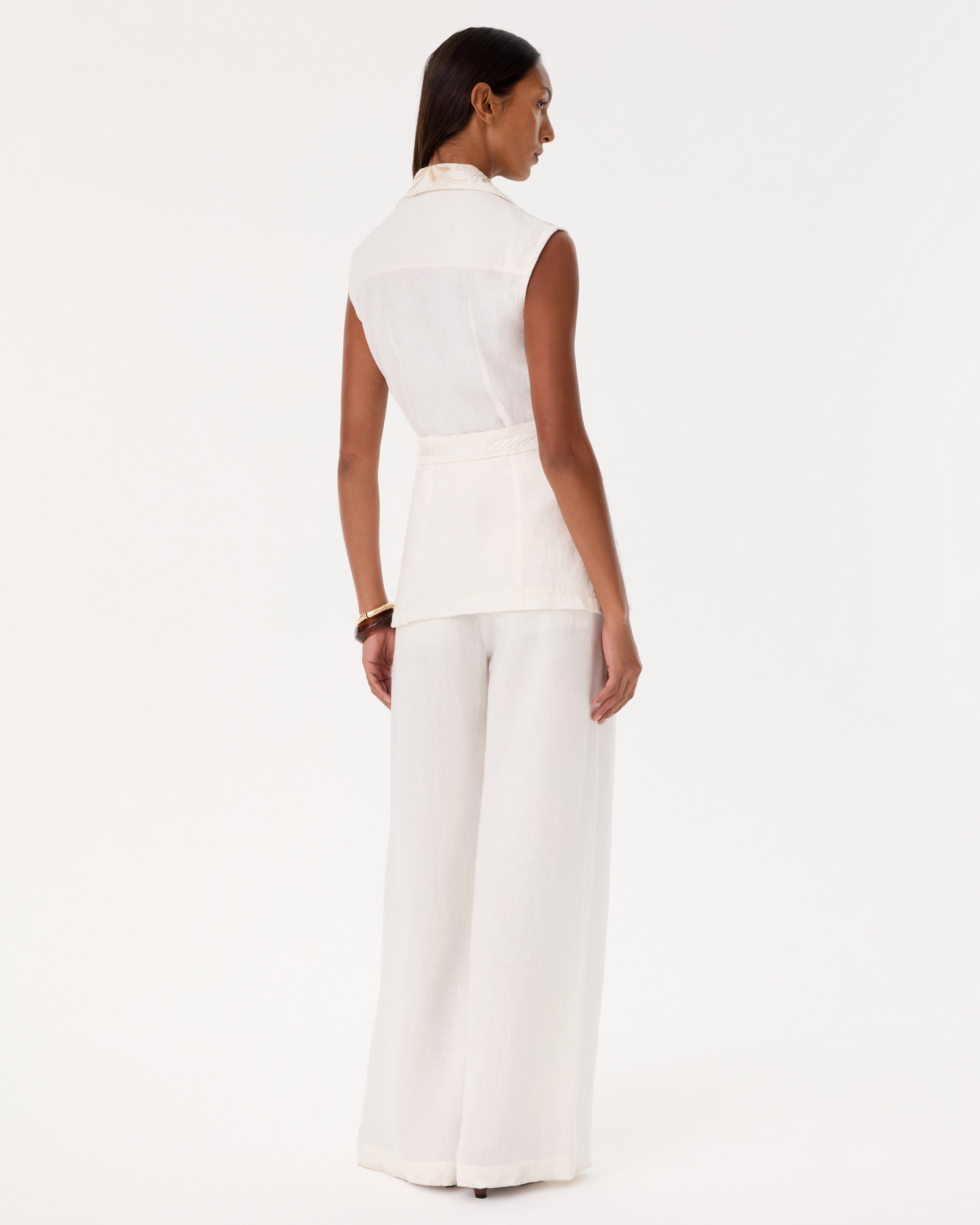 Dinda Vest with Sand Flowers Embroidery