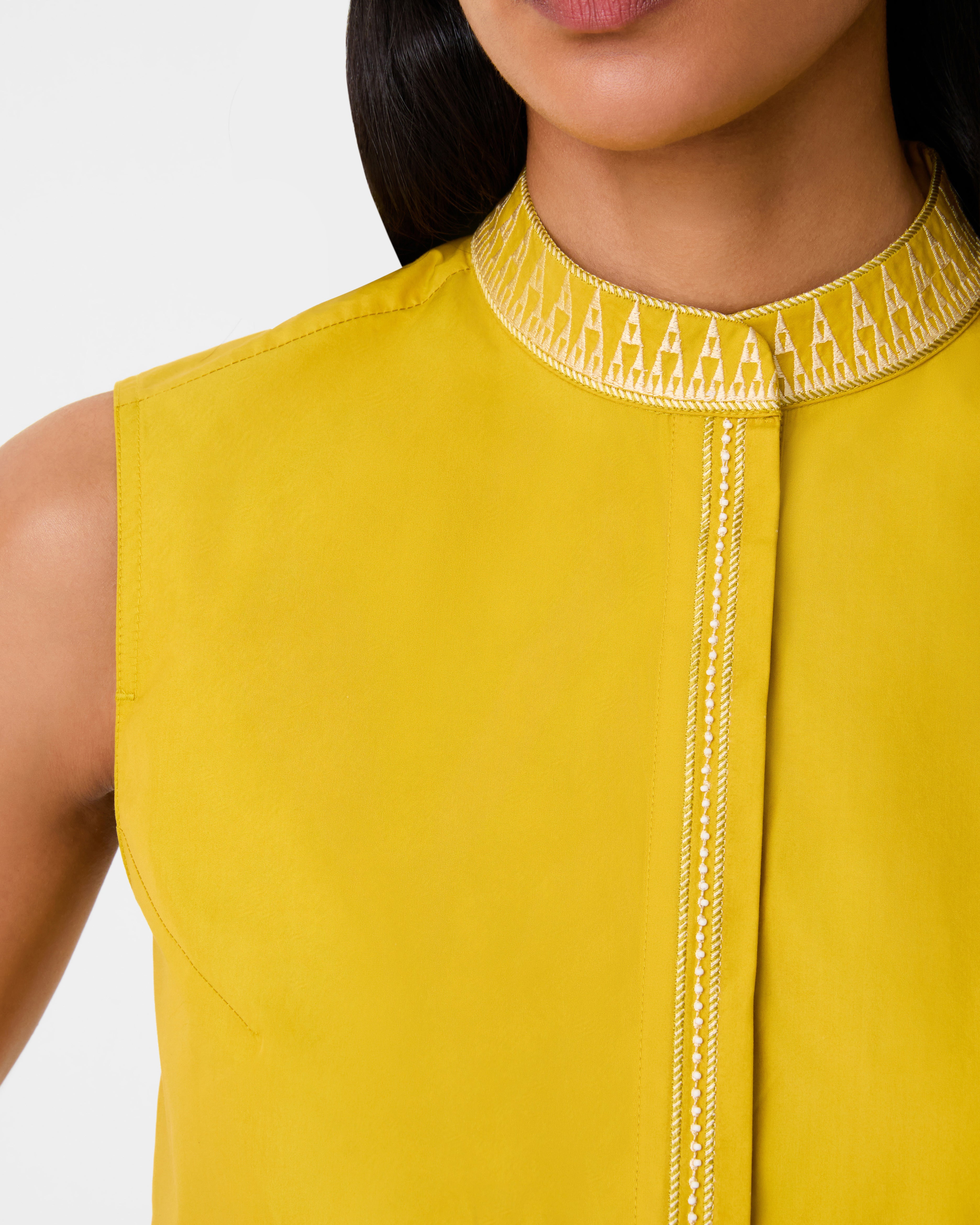 Andorra Top with Papyrus Embroidery