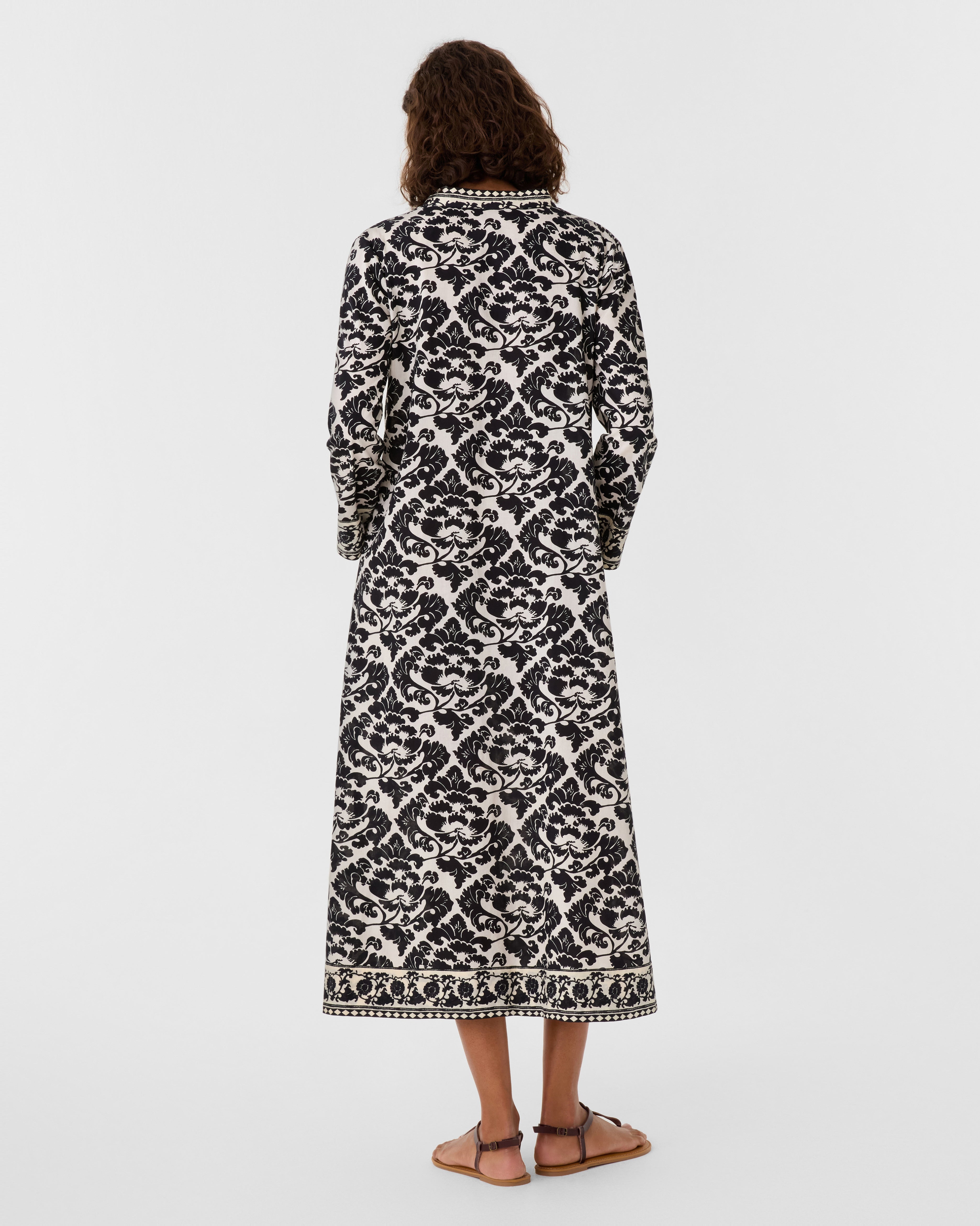 Giada Caftan in Lotus Flower Print