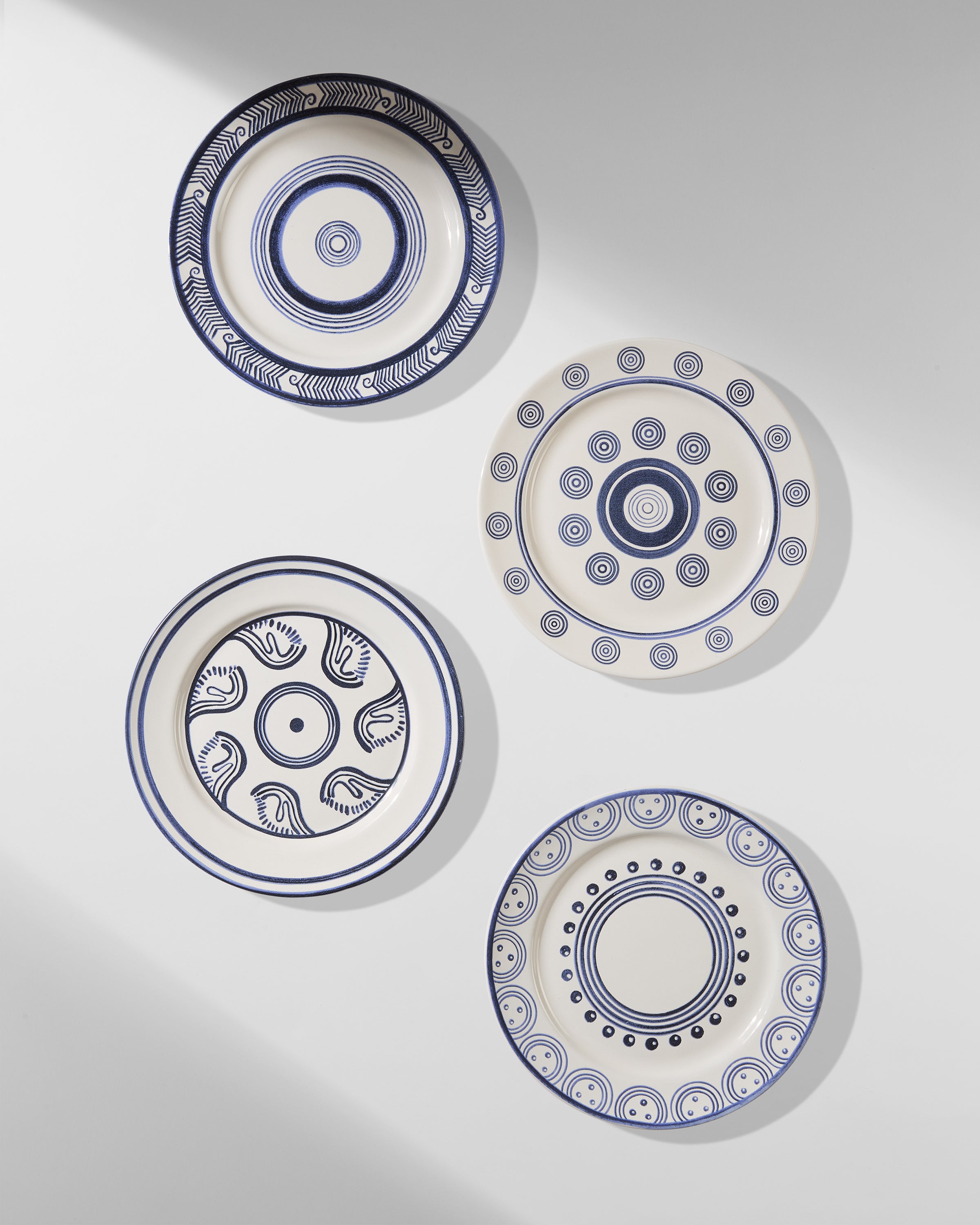 Arrows Dinner Plate