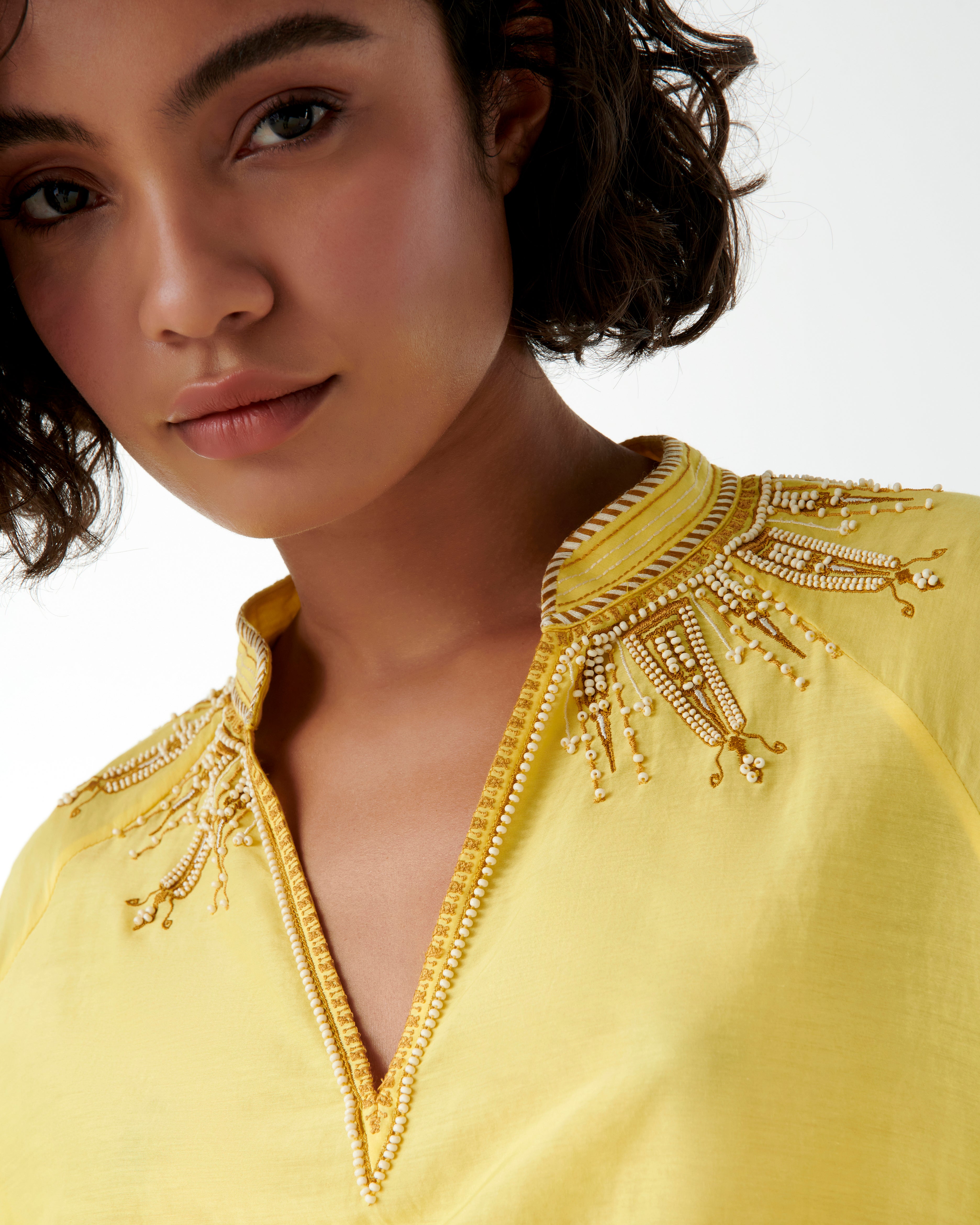 Ilizia Blouse with Backgammon Embroidery