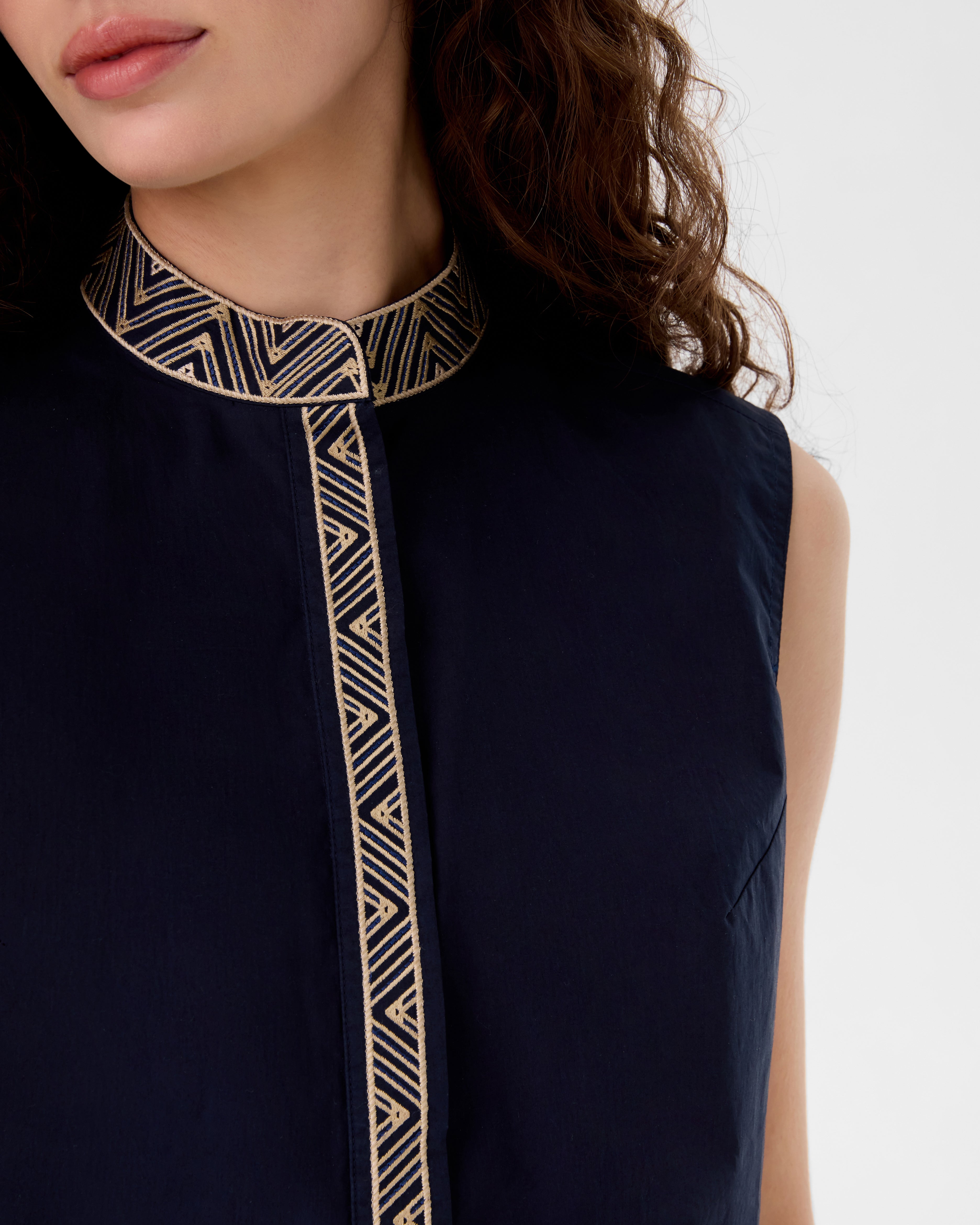Andorra Top with Iris Embroidery