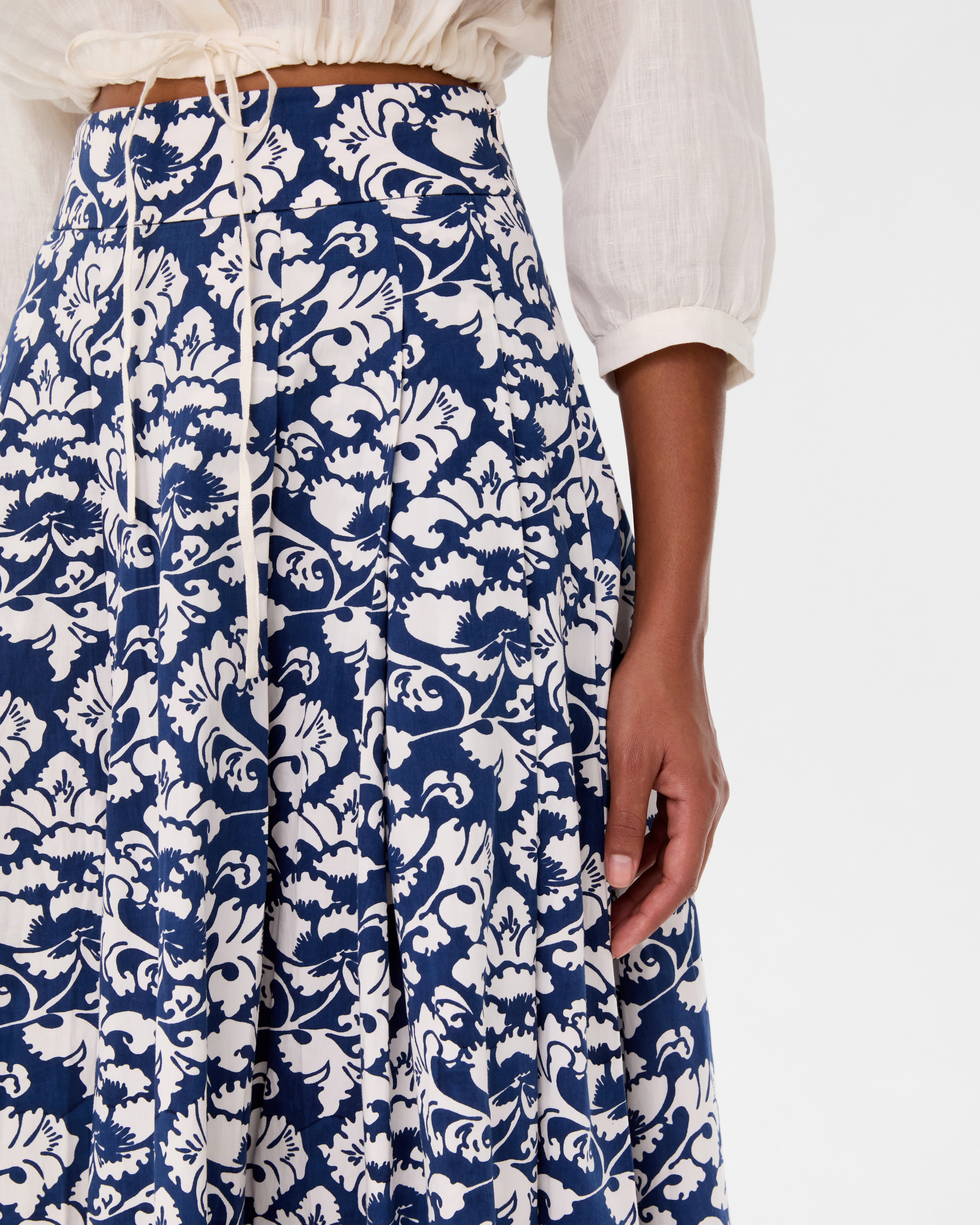 Flaminia Skirt in Lotus Flower Print