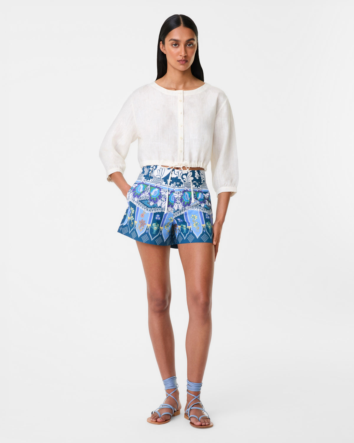 Shorts in Eastern Dream Print