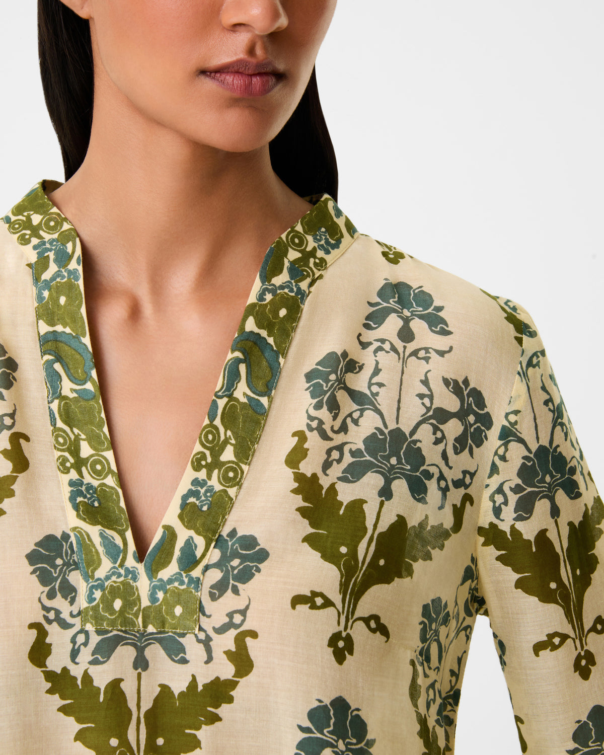 Giada Caftan in Three Flowers Print