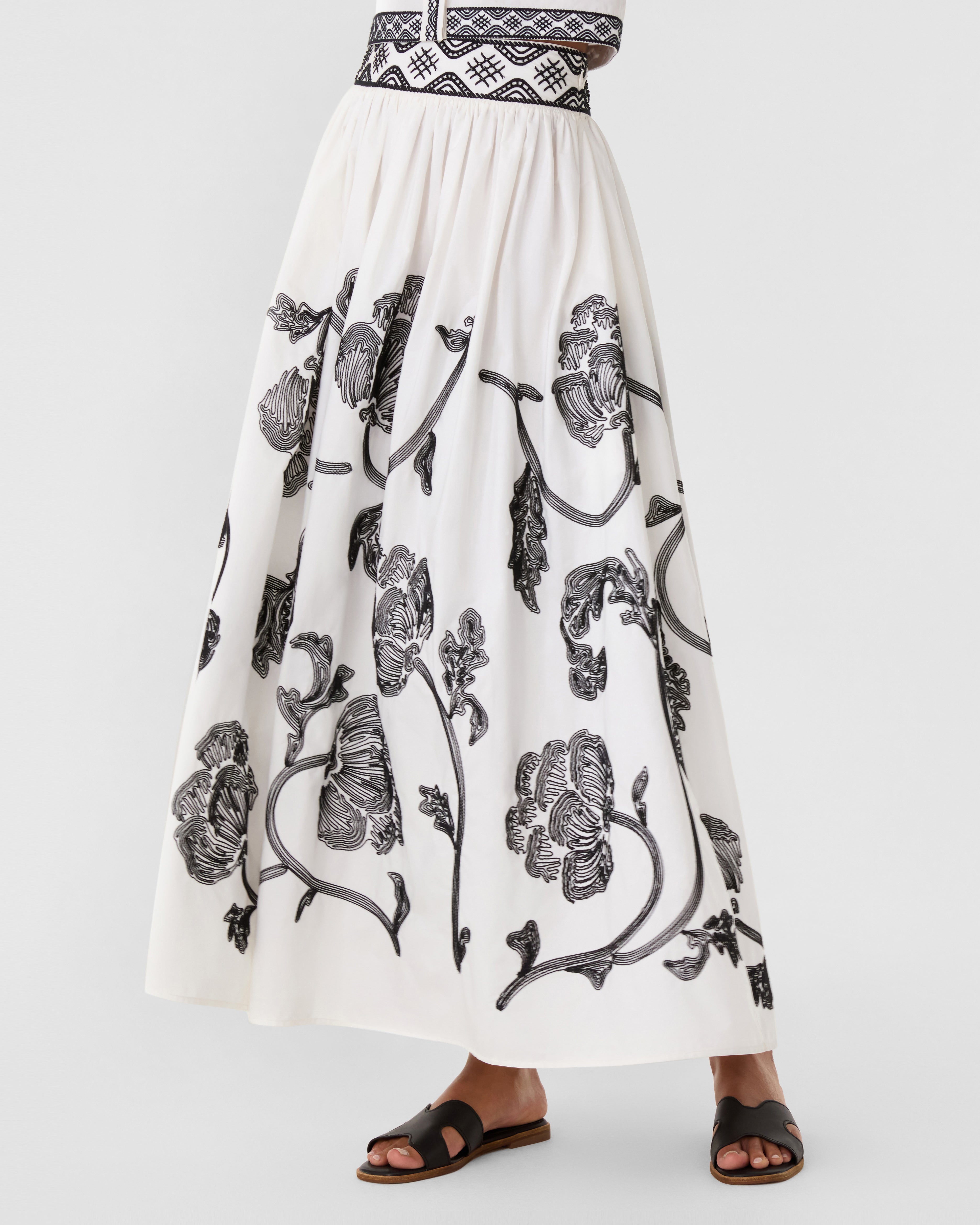 Ombretta Skirt with Peony Embroidery